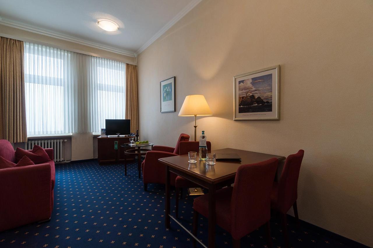 Strandhotel Ostfriesenhof Borkum Esterno foto